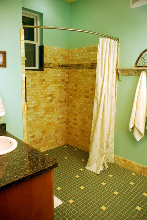 Fox Bedroom Features…